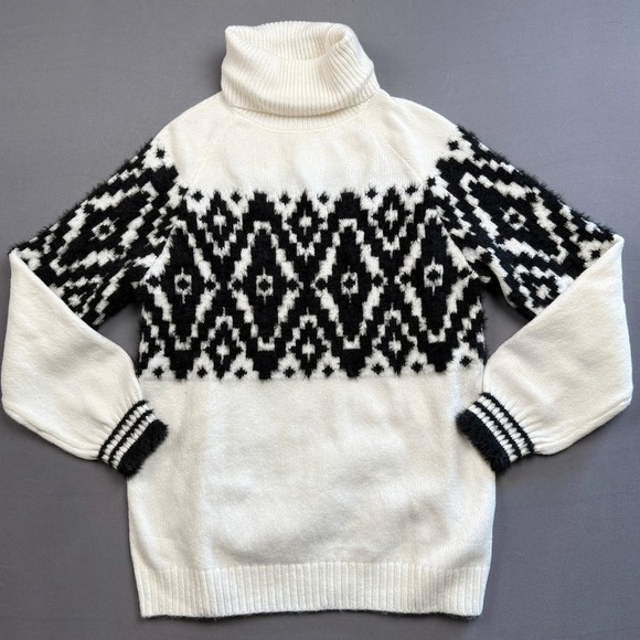 Maurices Womens Medium Turtleneck Sweater Black White Fuzzy Knit Pullover - Picture 1 of 3